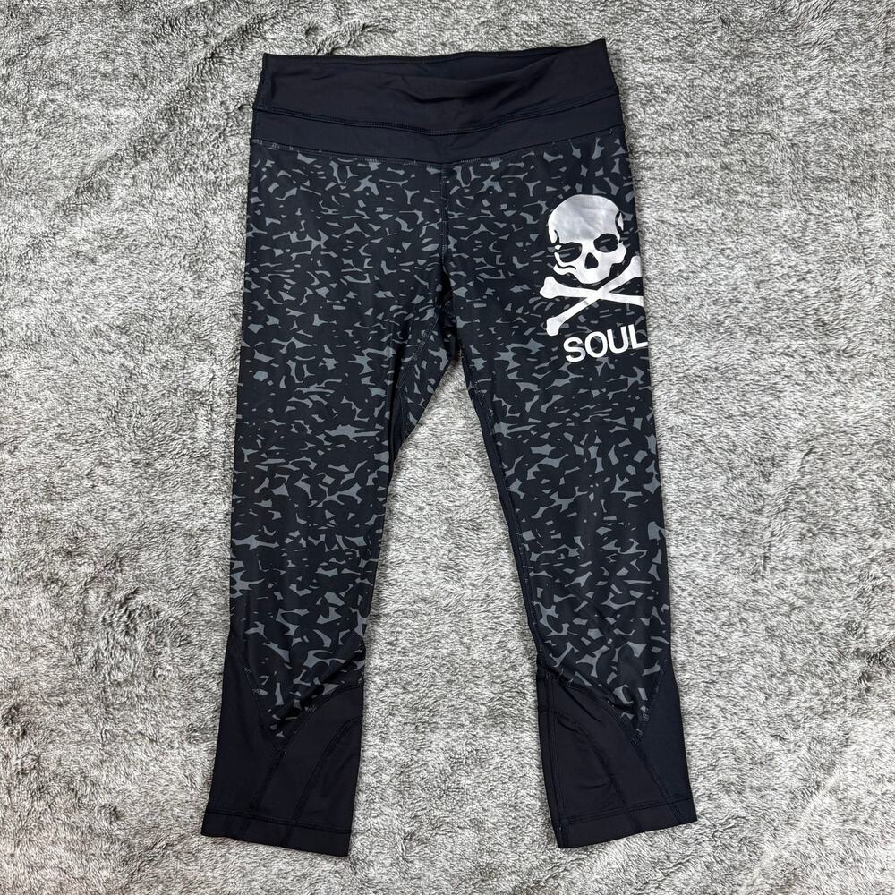Lululemon SoulCycle Black & Silver Leopard Print Capri Women's 4